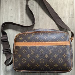 Excellent preloved Authentic Louis Vuitton Reporter PM